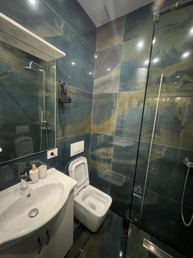 Altair Apartment Tirana Buitenkant foto